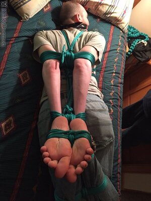 bound feet.jpg