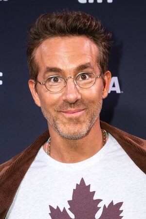 Ryan_Reynolds_at_the_2025_Toronto_International_Film_Festival_(cropped).jpg