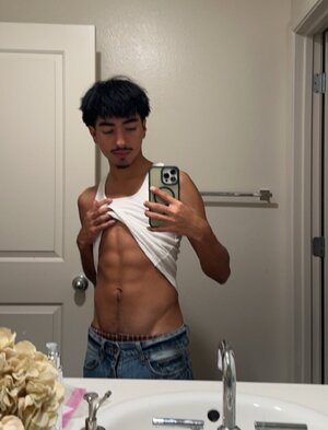 tumblr_8ae48a0eb1b85aac9d5f1707ae83eebe_61a4dd1d_1280.jpg
