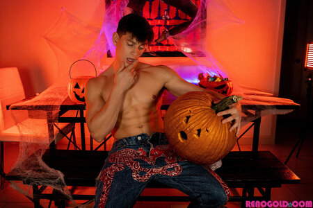 Reno Gold Halloween 02.jpg