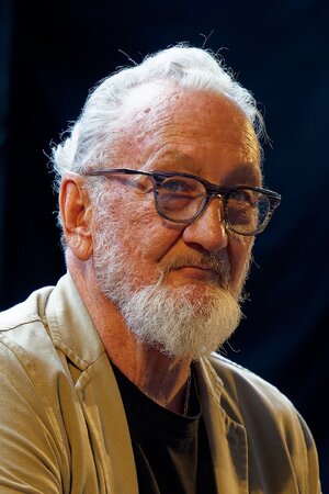 Robert_Englund_at_Comiccon_Brussels_2023_(53039678100)_(cropped).jpg