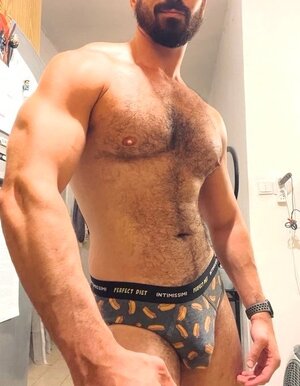 Thick Macho 144117041.jpg