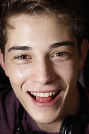 936full-francisco-lachowski-1.jpg