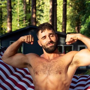 3 colinhusky 48370222.jpg