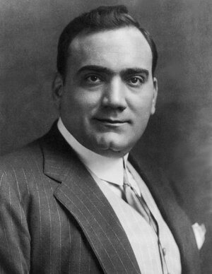 Enrico_Caruso_tenor.jpg