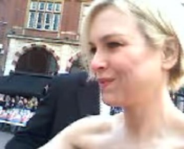 Renee 00.jpg