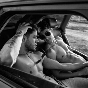 men-and-cars-sexy-gay-2201-6.jpg