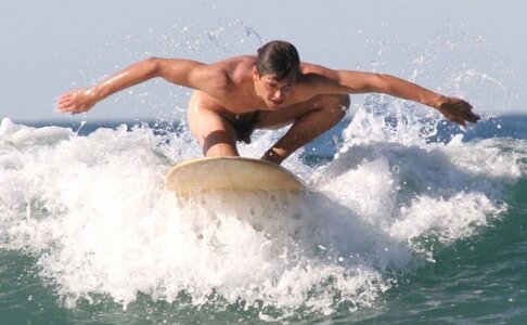 naked_men_surfin-9455.jpg