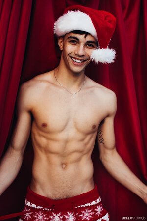 Alex Riley - hx128_scene54_003.jpg