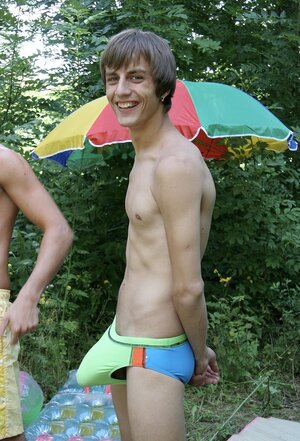 green 0008 89389 tent.jpg