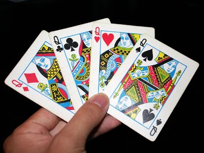 1200px-Queen_playing_cards.jpg