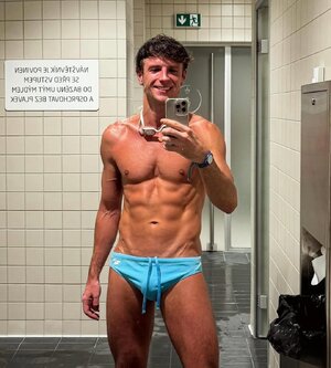 👉 @oh_my_filip 👈 #abs #muscle #gym #exercise #workout #fitness #fit #gay #selfie #lockerroomse.jpg