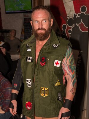 Eric_Young_at_Alpha1_Dec_2015.jpg