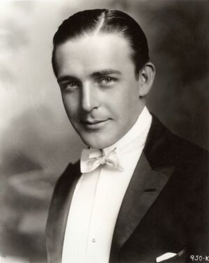 Wallace_Reid_head_and_shoulders_1920.jpg