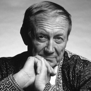 Yevgeny-Yevtushenko_preview-440x425.jpg