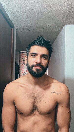 Bob Medina Eh4oHr5UYAAw2aC.jpg