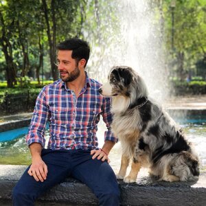 Gabriel Garcia-Pena and Nanouk 22860240.jpg