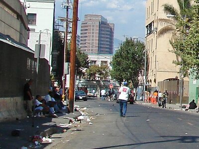 Los_Angeles_Skid_Row.jpg