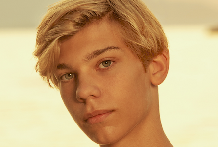 Screenshot 2025-10-13 at 11-06-08 Beach & Pool – pictures of boys on the beach and at the pool.png