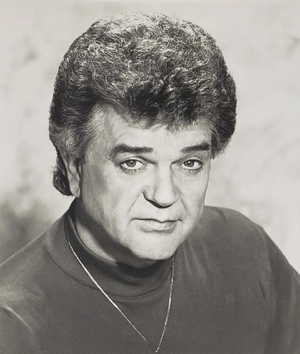 Conway_Twitty,_c._1980s_portrait.png