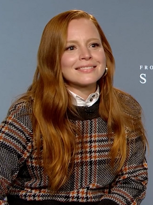 Lauren_Ambrose.png