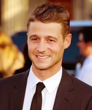 Ben_McKenzie.webp