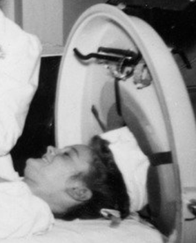 Martha_Mason_on_her_iron_lung.png