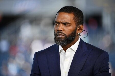 randy-moss-mc-241202-02-15d3a8.jpg
