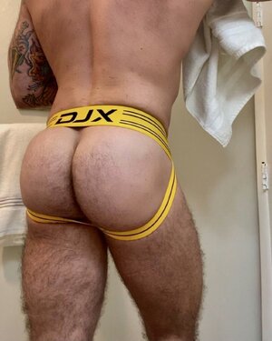 amarillo wetwoetwetkwet0wet¡.jpg