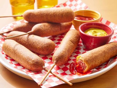 AR-JF-35149-Homemade-Corn-Dogs-4x3-86d5f822adc144a5bc6e8d3aa897e476.jpg