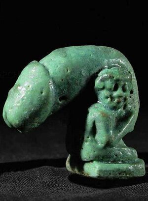 Falóforo egipcio antiguo (fayenza). Periodo grecorromano, ca. 100 A.C..jpg