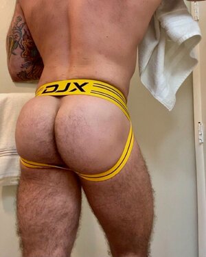 amarillo wetwoetwetkwet0wet¡.jpg