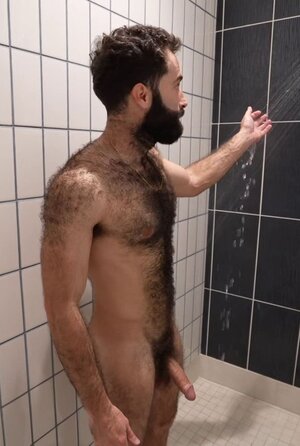 jub-hairy241.jpg