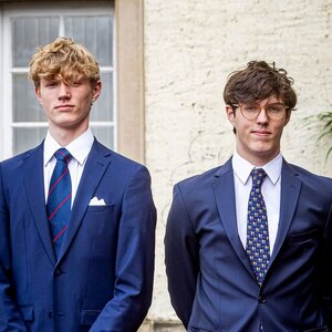 Gabriel y Noah de Luxemburgo, los sobrinos del nuevo monarca de Europa que rompen corazones (1).jpeg