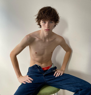 Screenshot 2026-02-13 at 15-42-50 RandoMale – random pictures of young males.png