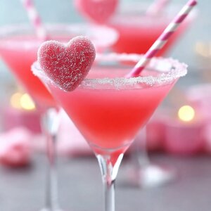 Easy-Pink-Sweetie-Valen-Tini.jpg