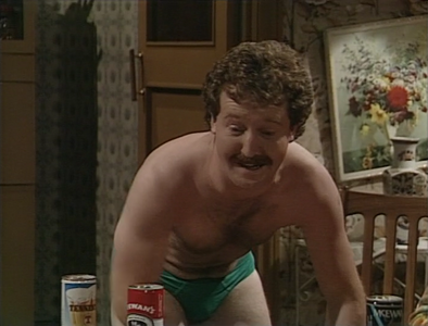 Jonathan Watson City Lights s1e6 1 (5).png