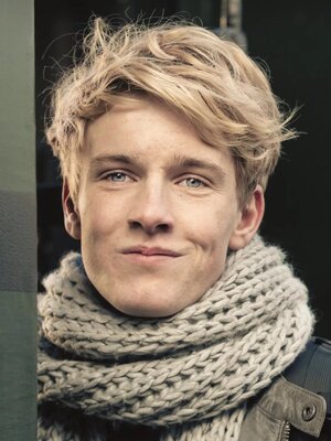 Louis Hofmann.jpg