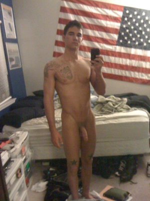 Guys osj4qwJ3Z1qhm17po1_500.jpg