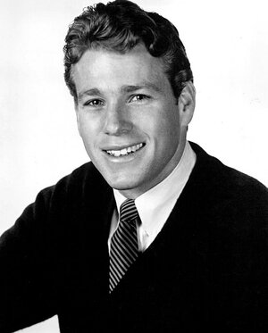 Ryan_Oneal_-_1968.jpg