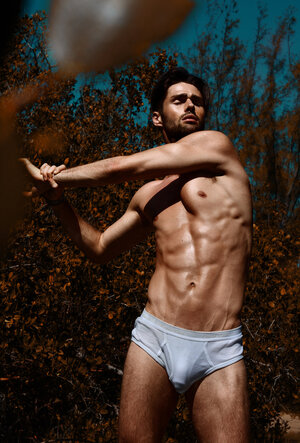 Trevor Rea photographed by Stevan Reyes NAV_7652_ppHD.jpg