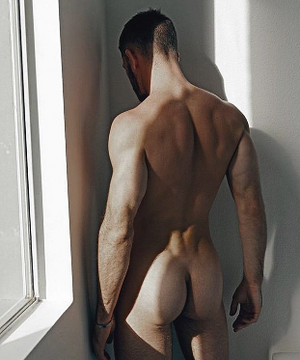 Screenshot_2019-10-11 NakedMale sur Instagram Model mranthonypecoraro.png