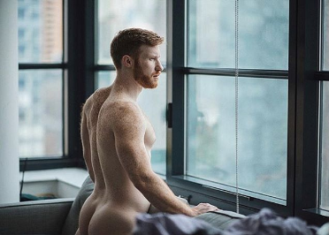 Screenshot_2019-10-11 NakedMale sur Instagram Model willhutcheson.png