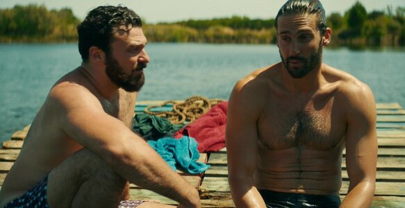 Thibaut Evrard and Guillaume Labbe vlcsnap-00037.jpg