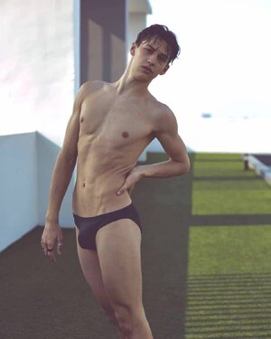 speedo1.jpg