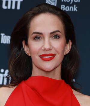 Kate_Siegel_at_the_2024_Toronto_International_Film_Festival_(better_crop).jpg