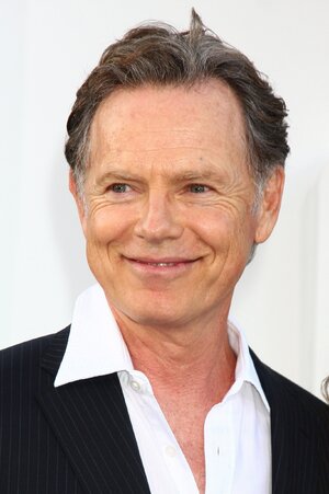 vecteezy_los-angeles-may-14-bruce-greenwood-arrives-at-the-star_8395012.jpg