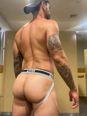 jock145buns.thumb.jpg.d044d861ffad2232c3133dad1130d0b0.webp