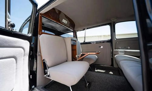 Screenshot 2026-03-09 at 15-10-33 VW-Käfer Luxus-Variante aus den 60ern bricht Auktionsrekord.png