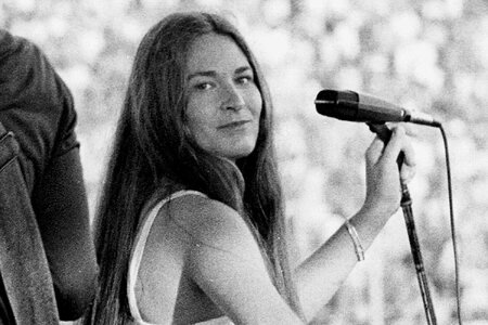 Donna-Godchaux-Santa-Barbara-Stadium-110325-0ba30cfb38cf4621bcb1913e70107f2a.jpg